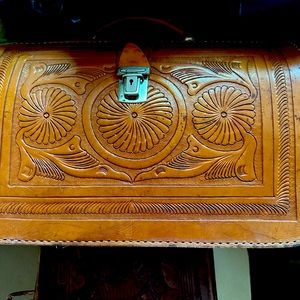 Rare vintage hand tooled leather with lock & key! Mexican Indian case bag purse